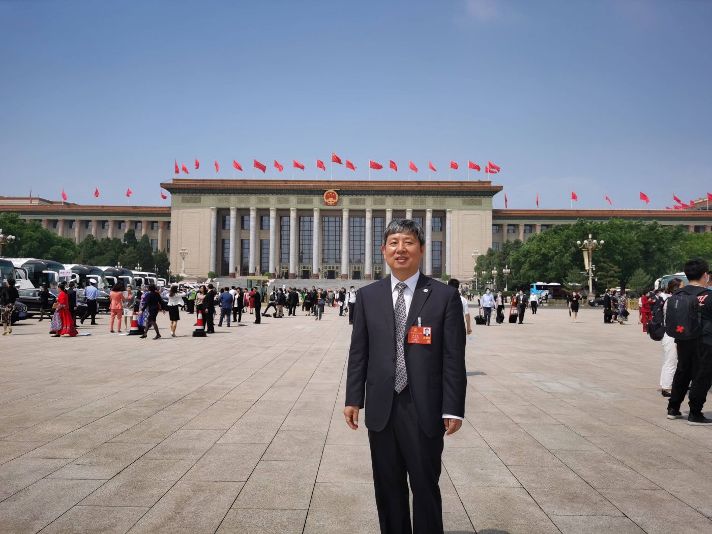 5. 全国人大代表、中国工程院院士、航空工业科技委副主任、中国航空研究院副院长樊会涛